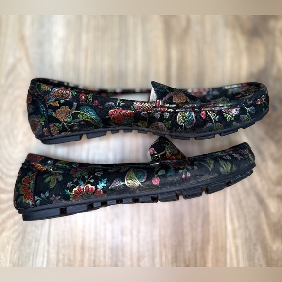 Zapato Hand Made Shoes - Black Florals Casual Driver Loafers (Size 39 EUC) - Picture 4 of 5